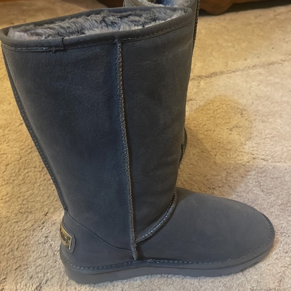 AUSLAND AUTHENTIC BOOTS. GREY. NEVER WORN. - Picture 2 of 8